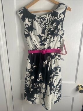 Eliza J NWT Nordstom Faille Black & White Floral Fit-and-Flare Dress w Pink Belt